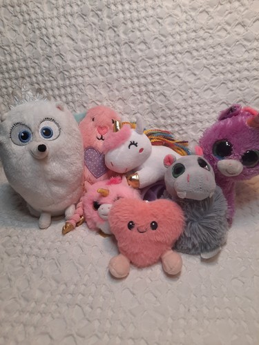 Random plush toys lot 8 - toys,